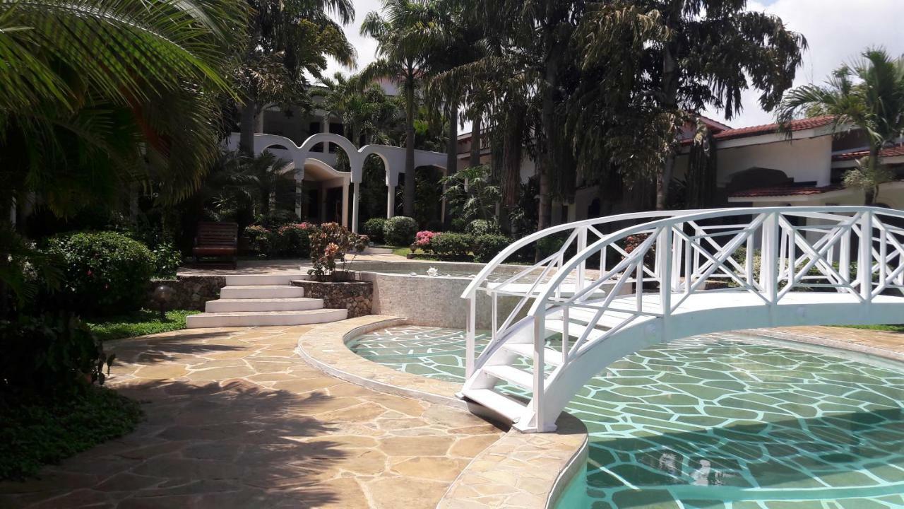 Hotel Villa Μαλίντι Εξωτερικό φωτογραφία
